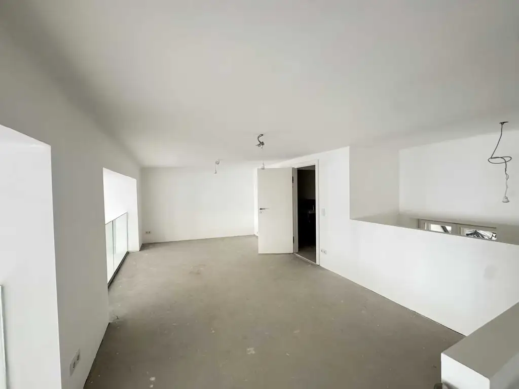 Moderne Geschäftsflächen im Edelrohbau zu mieten!