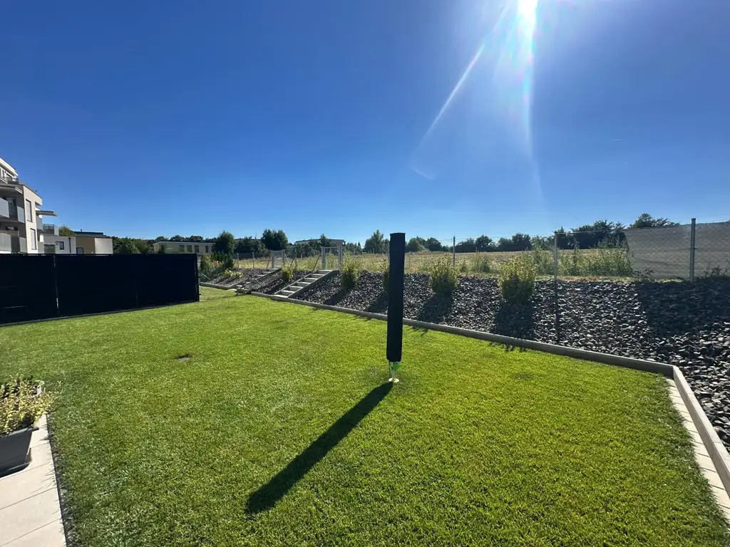 Einzigartige, moderne Eigentumswohnung mit Garten!