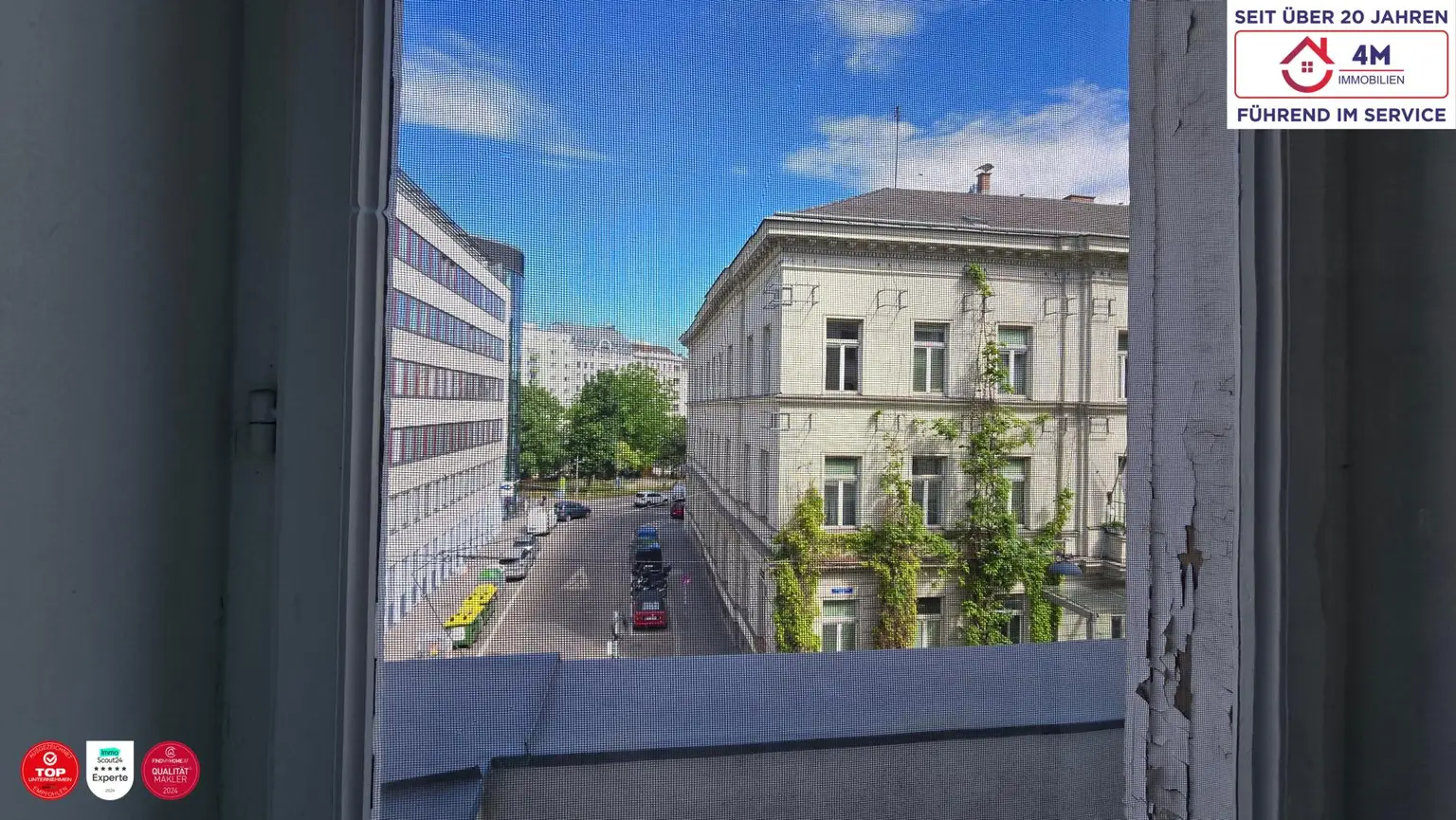 Zugang kleiner Balkon