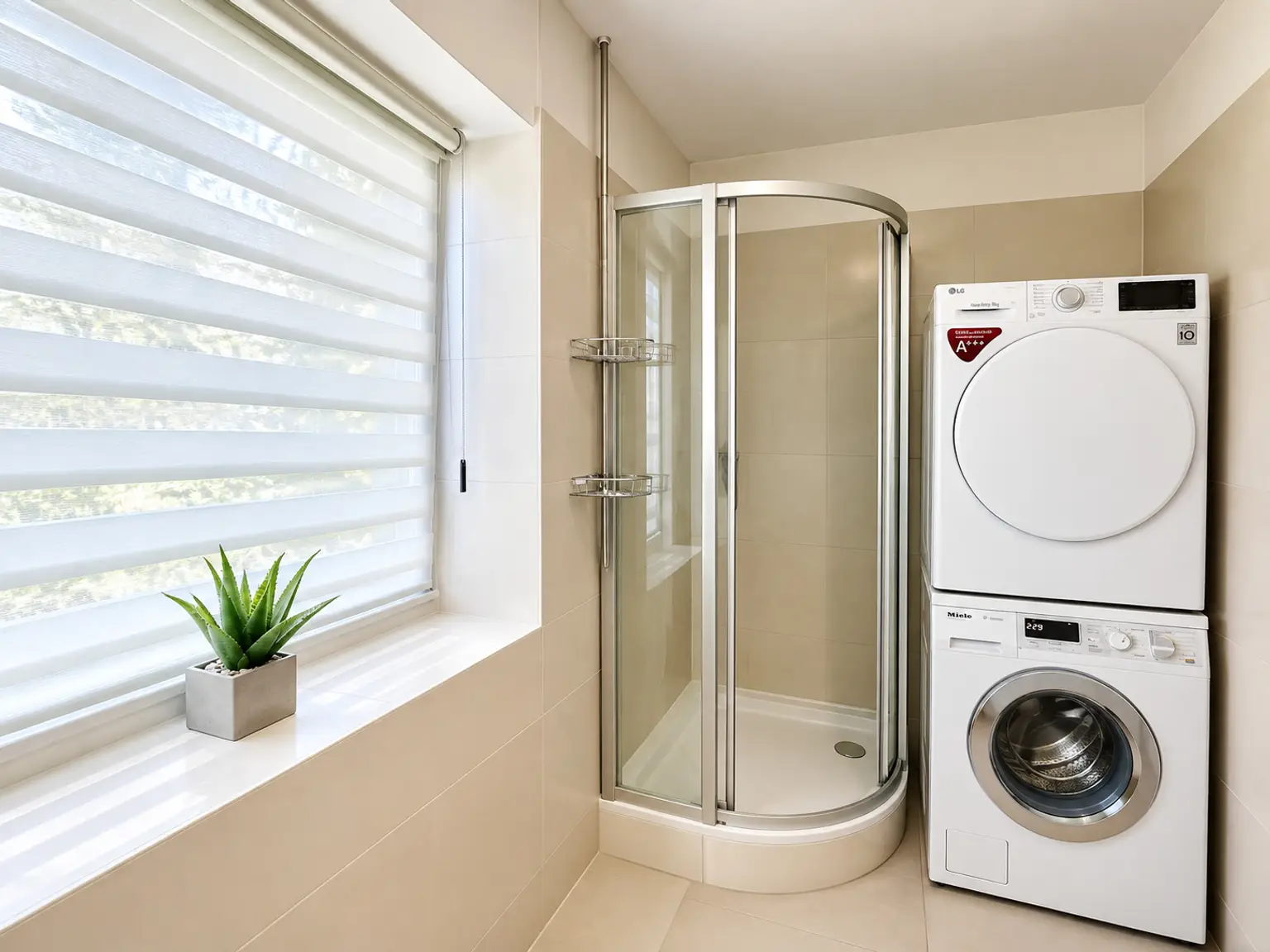 Wohnen wie im eigenen Haus – 4 Zimmerwohnung mit Eigengarten & Stellplatz in Ruhelage – PROVISIONSFREI