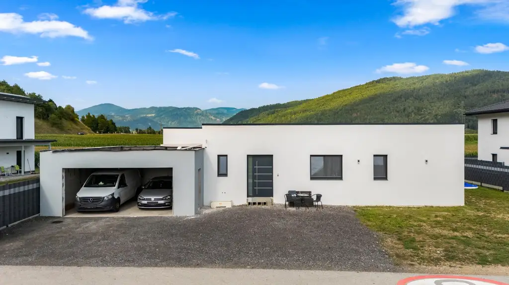 Modernes Wohnen auf einer Ebene: Ihr Traum-Bungalow mit Weitblick