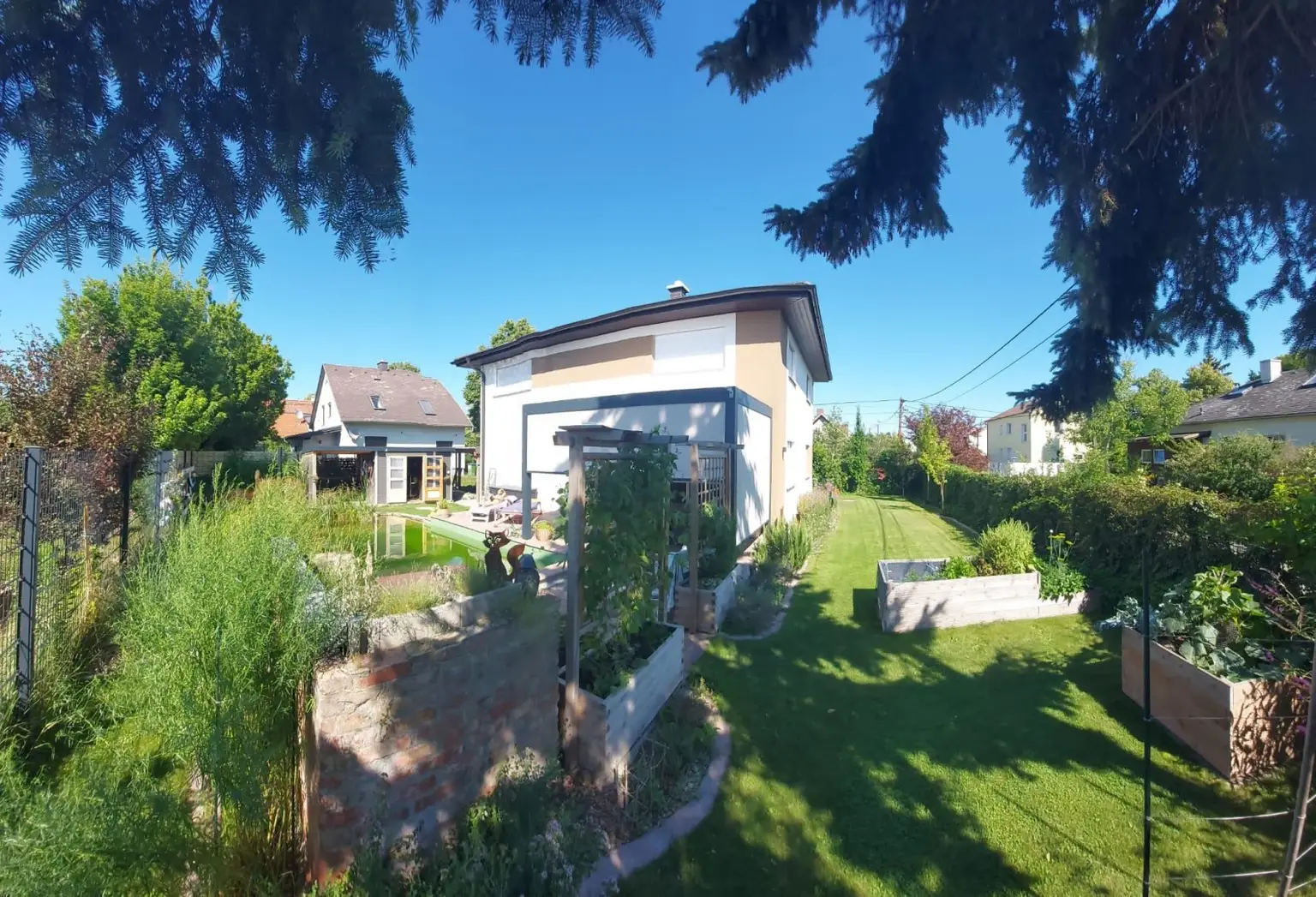 Hausansicht - Garten