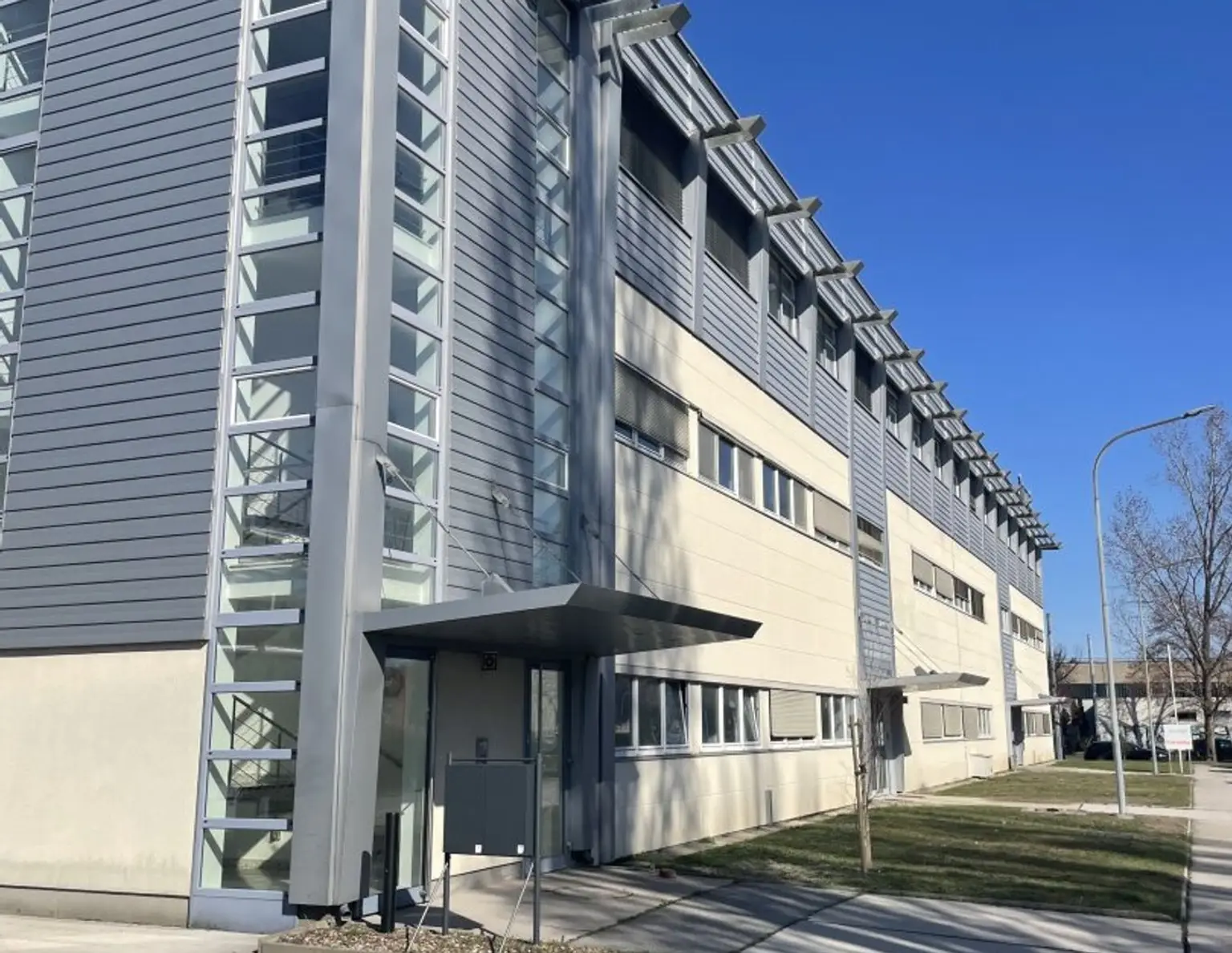 Labor - Erdgeschoßfläche Nähe Bahnhof Siemensstraße