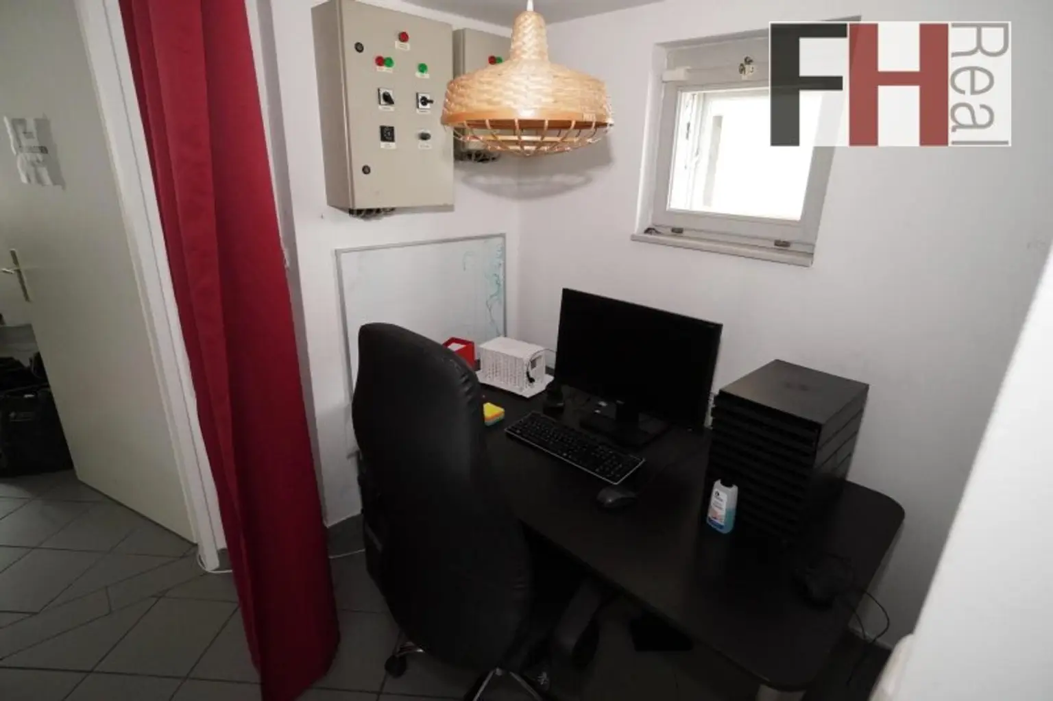 Repräsentative Büro/Praxis - Räumlichkeiten mitten im Zentrum von Purkersdorf