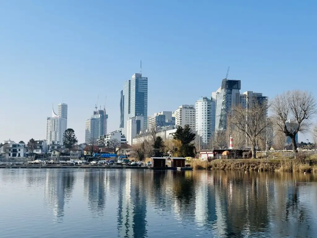 ***Vollmöblierte 2-Zimmer-Mietwohnung mit Balkon in 1220 Wien – Nähe Alte Donau & U1 Kagran***