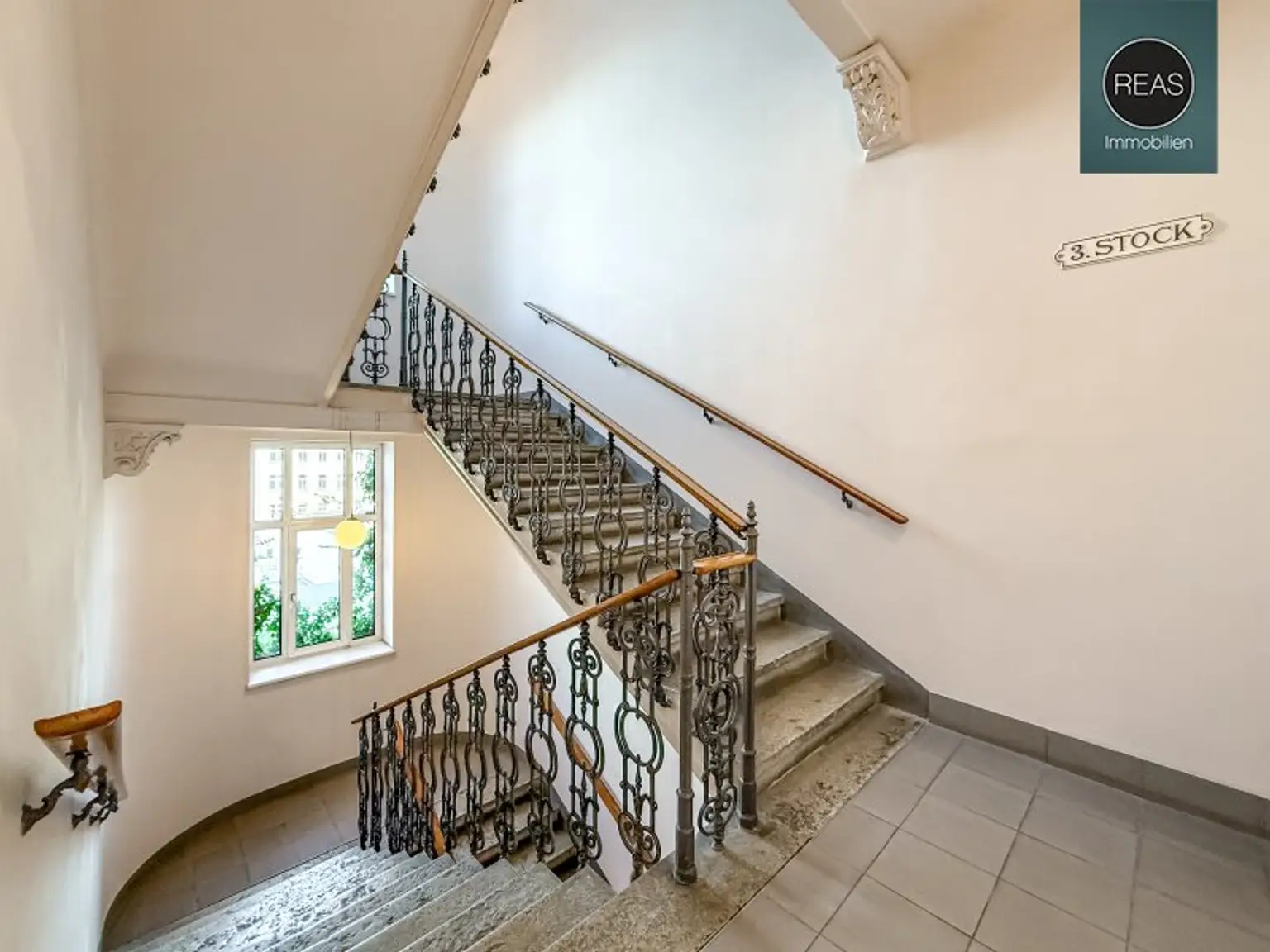 Modernes Büro mit Terrasse nahe Naschmarkt! Garage verfügbar!