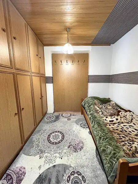 Einfamilienhaus mit 95 m² Wohnfläche, Keller, Garage und 416 m² Garten in Eggern