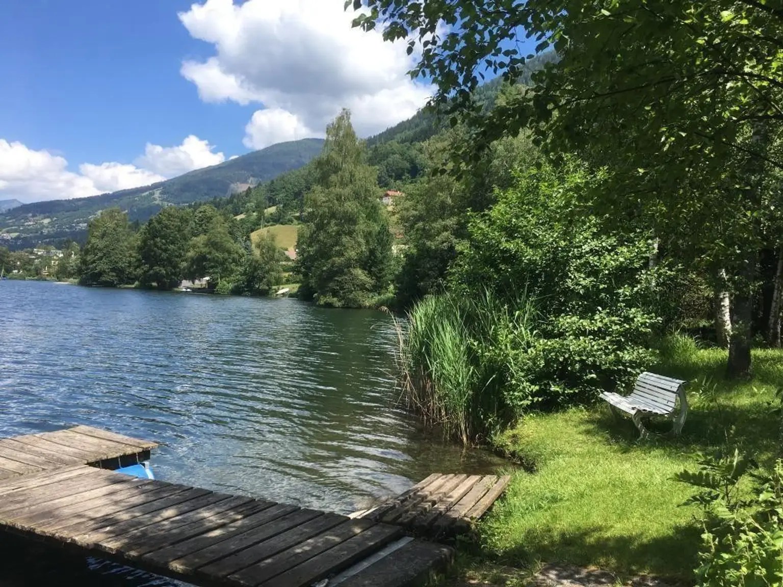 Seegrundstück - exklusiv und idyllisch - wohin mit der Seele, wenn nicht an den See!