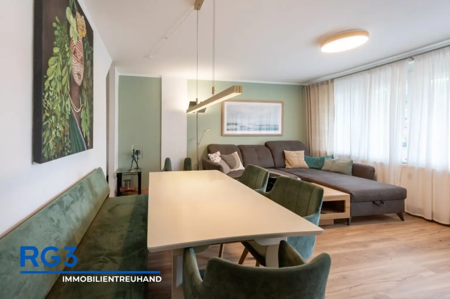 Traumhafte Maisonette in Gumpoldskirchen: 4 Zimmer & Loggia