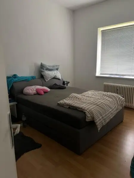 Schöne 4-Zimmer -Gartenwohnung in guter Lage! (WG möglich)