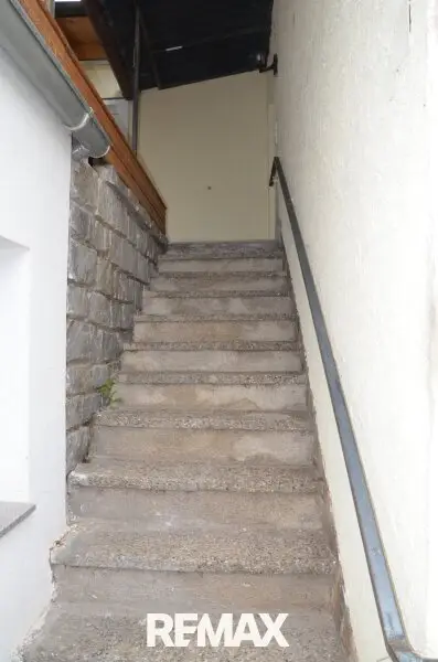 Außen Stiegen zur Terrasse