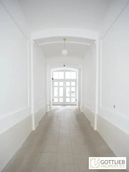 Bestlage Hamerlingplatz! 6-Zimmer-Stilaltbau-Apartment mit herrlicher West-Loggia und optionalem Tiefgaragenplatz in Grünruhelage