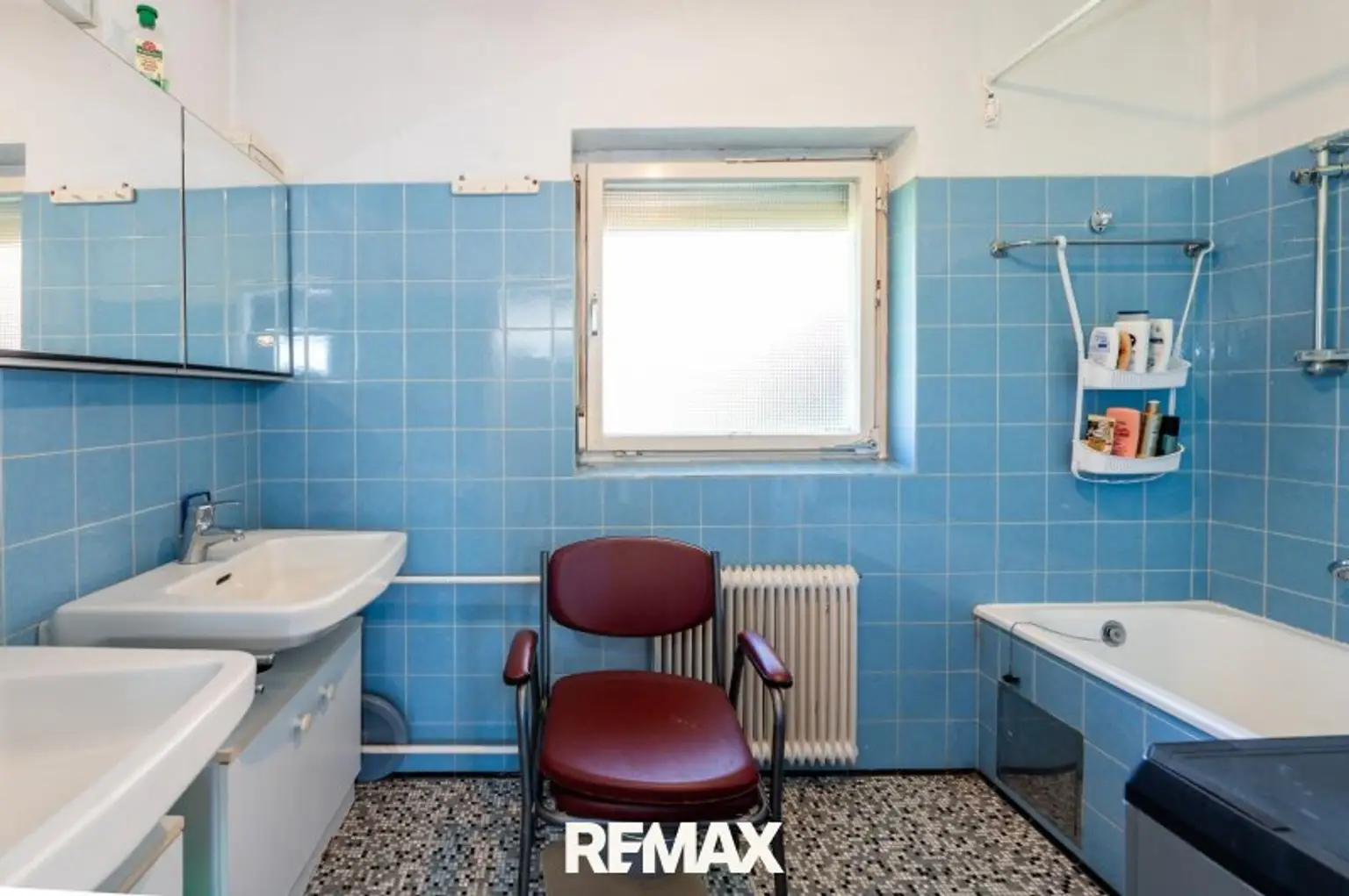 Badezimmer OG Zubau