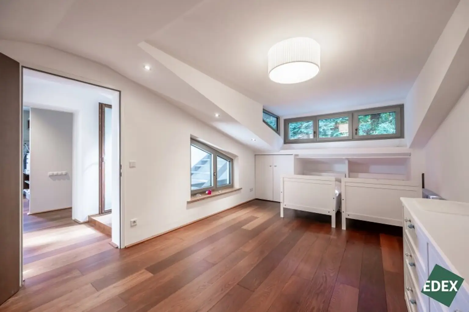 Ankommen, Aufatmen, Genießen - Villa mit Garten, Pool und Dachterrasse an den Weinbergen am Mauerer Berg