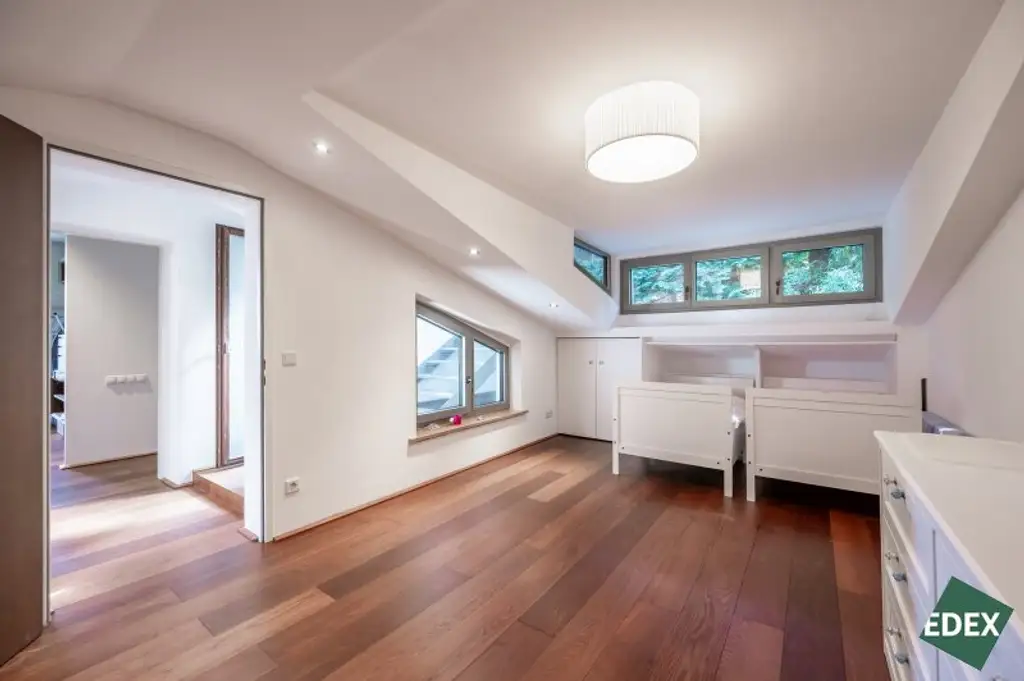 Ankommen, Aufatmen, Genießen - Villa mit Garten, Pool und Dachterrasse an den Weinbergen am Mauerer Berg