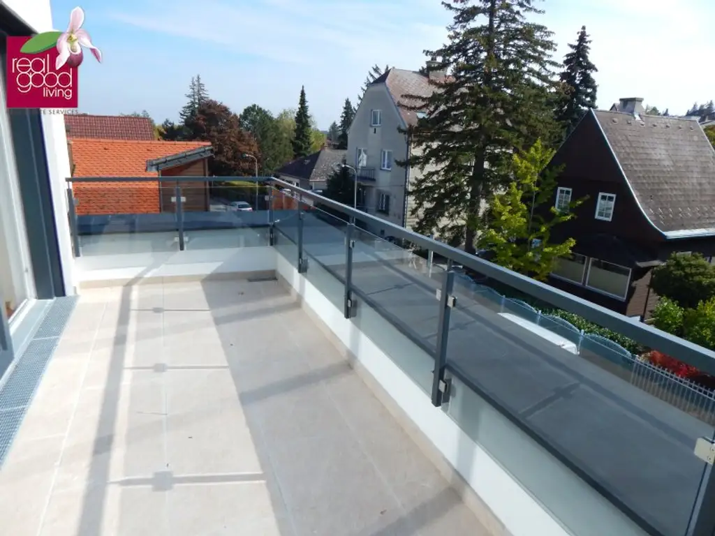 Villa mit Pool, voll unterkellert – mit Top-Ausstattung