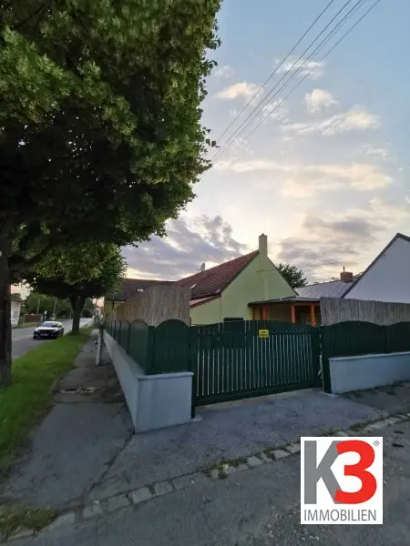 K3 - Gemühtlicher, barrierefreier Bungalow mit kleiner Werkstatt und angebautem Pavillon