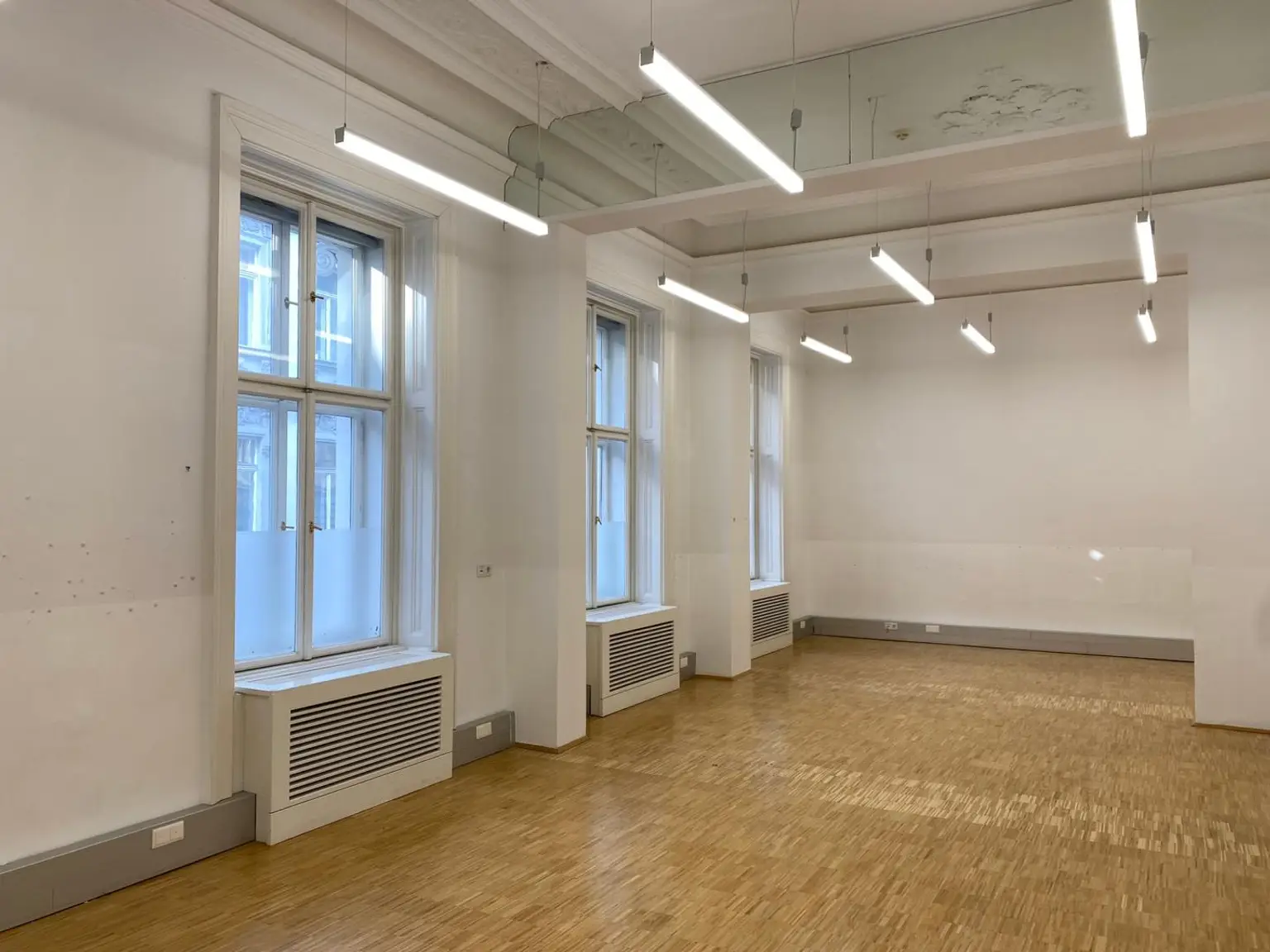 Büro / Ordination / Kanzlei beim Schwarzenbergplatz - 661 m²