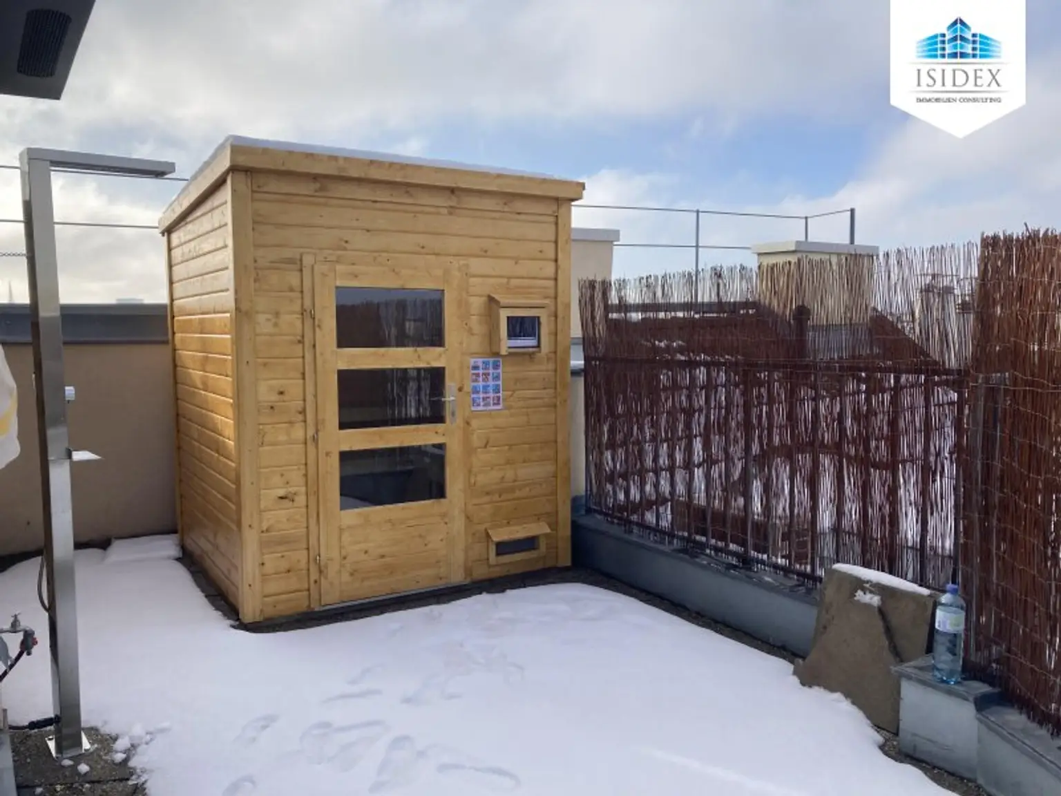 **NEU** Top ausgestattete 3-Zimmer DG-Maisonetten-Wohnung mit großzügiger TERRASSE und SAUNA! Perfekte Lage!!