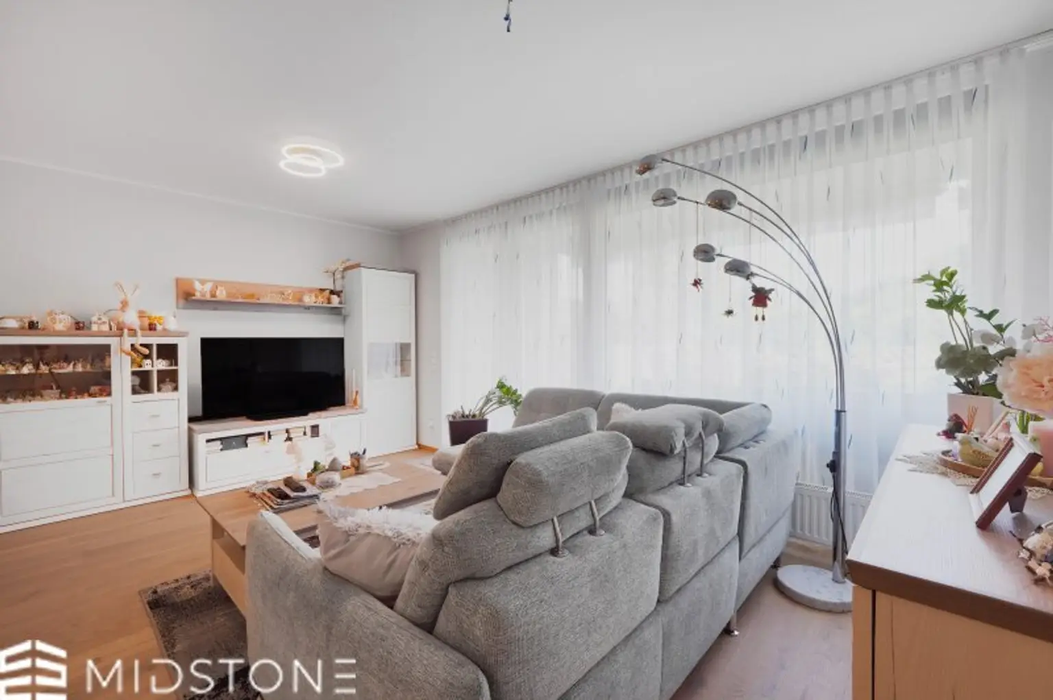 *Sonnige Gartenwohnung in ruhiger Lage* Komfortables Wohnen mit Terrasse und Garage