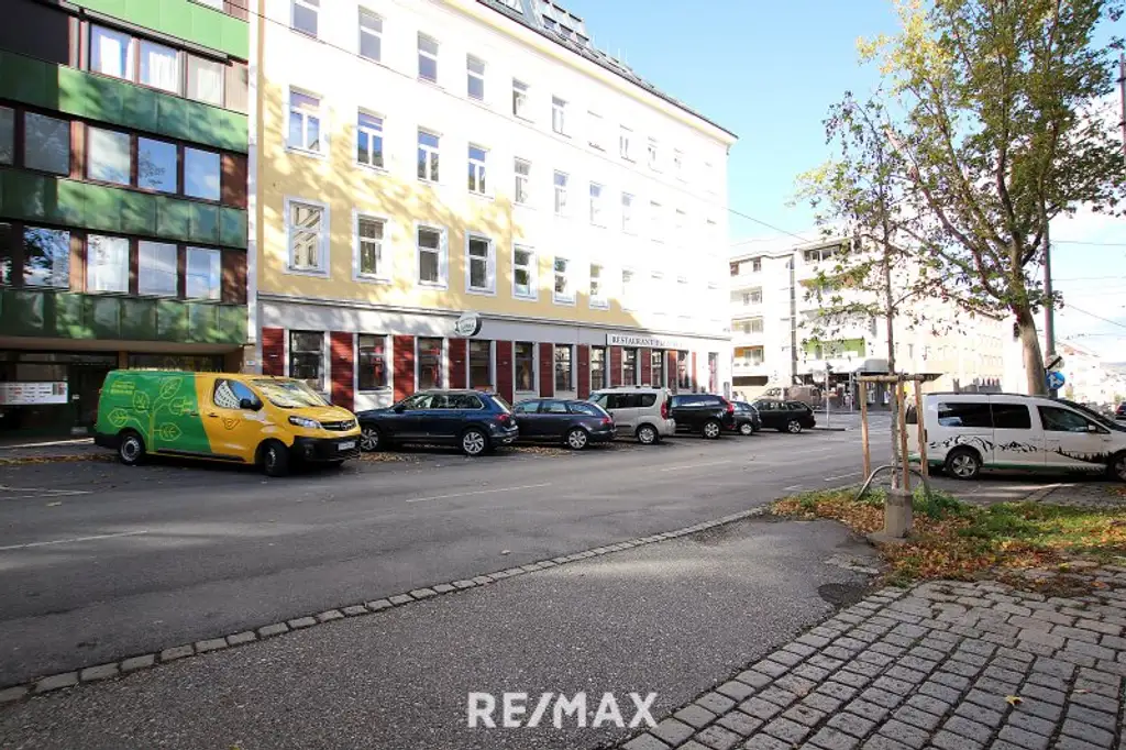 Wunderschöne Altbauwohnung - 2 Zimmer mit perfektem Grundriss, barrierefrei!