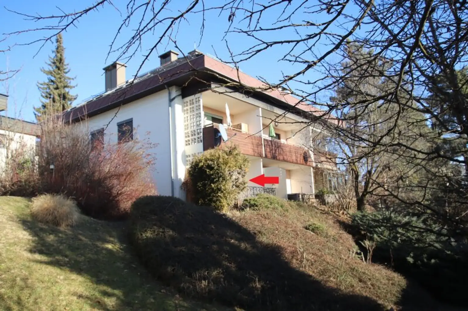 Schöne, sonnige und ruhige 3 Zi Wohnung 81,00m² mit Terrasse und Garage am Spitalberg - Aussichtslage