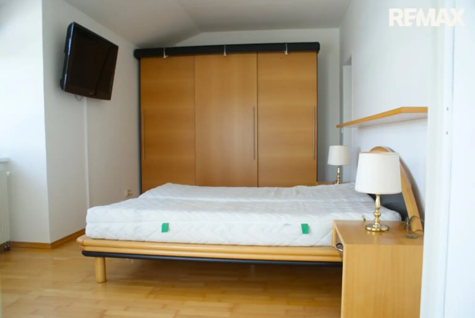 200m² Wohnfläche mit privatem Seezugang auf Pachtgrund in Neudörfl!