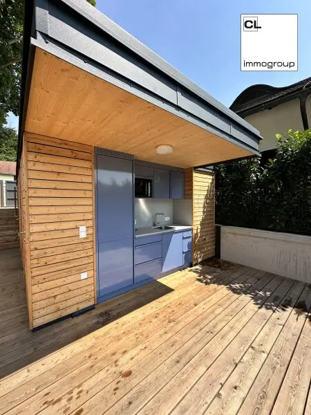 Privater Seezugang mit Badekabine und Sommerküche