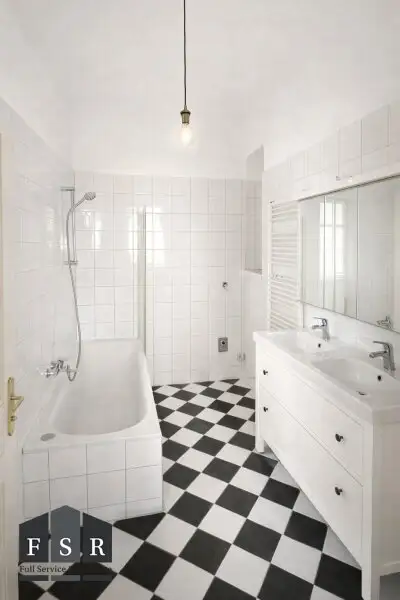 (derzeit) 4 Zimmer-Wohnung in wunderschönem, denkmalgeschütztem Gründerzeithaus nahe Belvedere - Gestalten Sie gerne Ihren eigene Wohnung