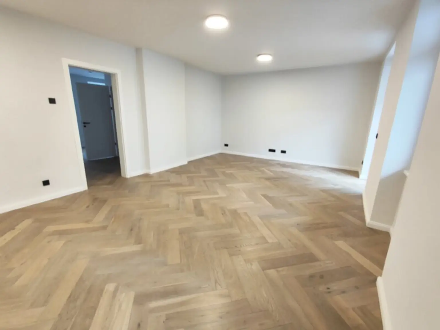 Krongasse! Altbau-Erstbezug mit Balkon in liebevoll saniertem Altbauhaus - Top11