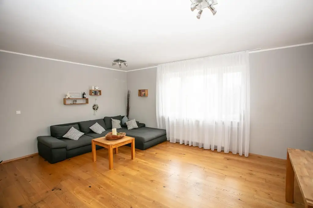 Großzügiges Wohnhaus in sonniger, ruhiger Lage im Kamptal