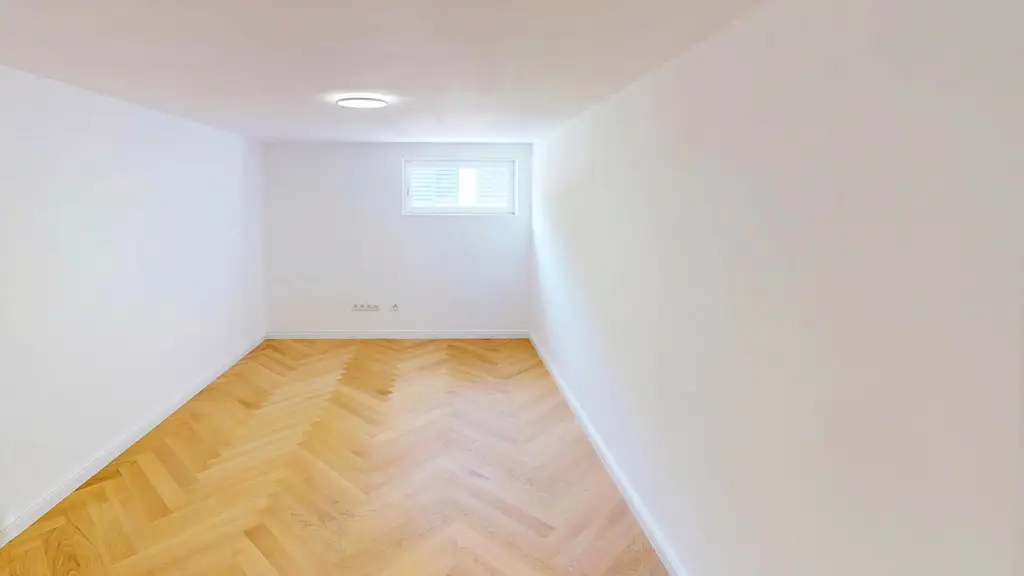 ETWAS GANZ BESONDERES Neuwertige Villa in Grün und Ruhelage nähe Alte Donau mit gepflegtem Garten in privilegierter Lage Wien 1210