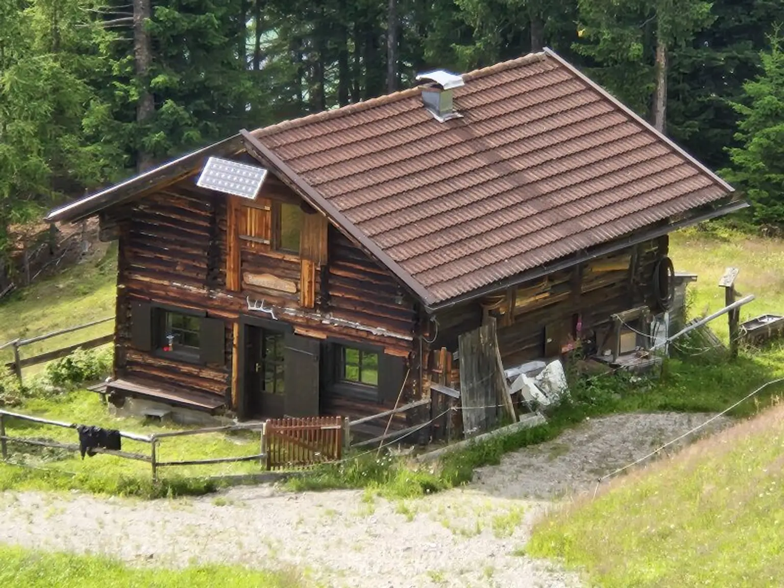 MIETE: ACHTUNG! Tiroler Almhütte mit FREIZEITWOHNSITZ auf 1700m