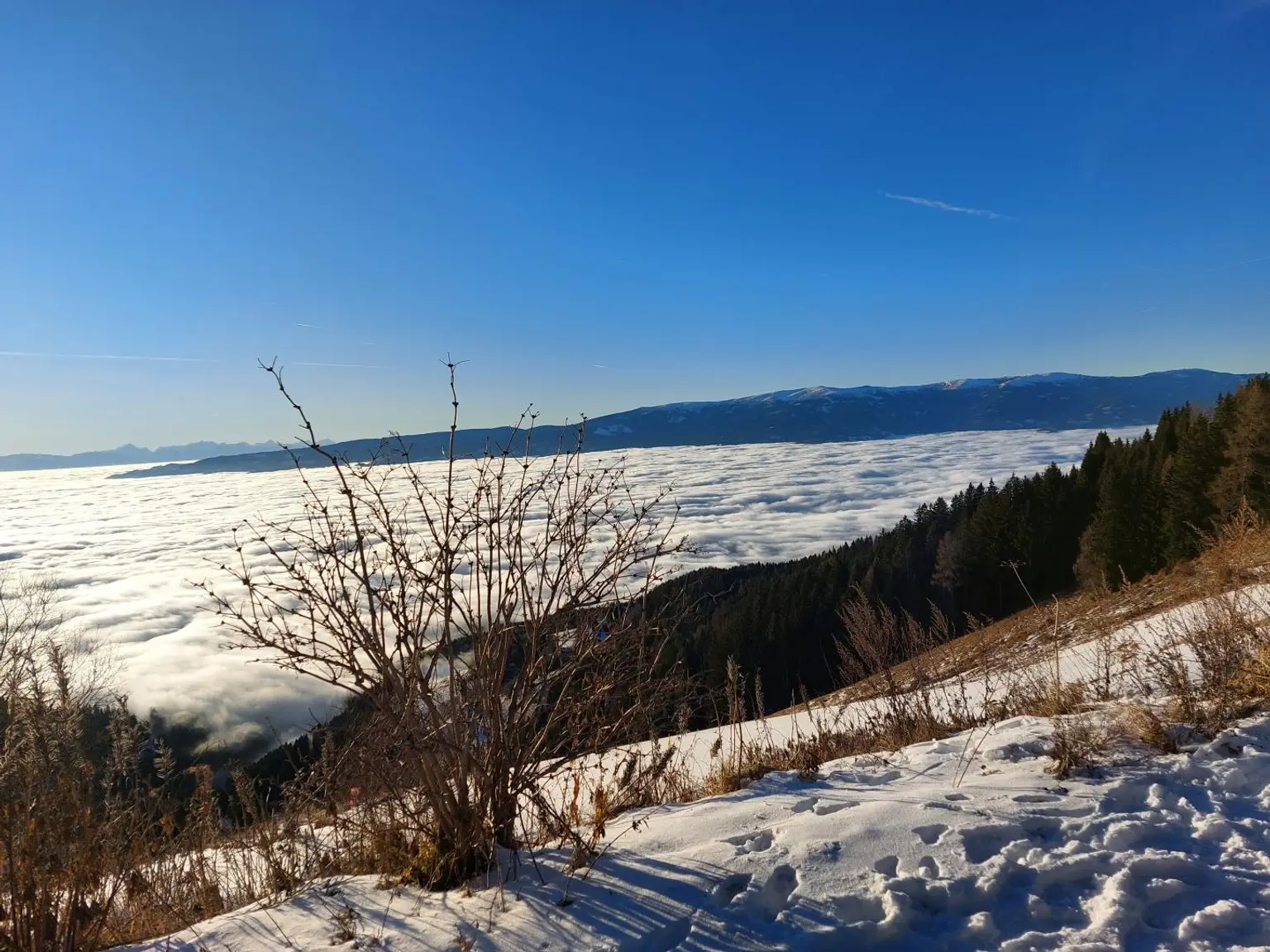Über den Wolken, muss die Freiheit wohl grenzenlos