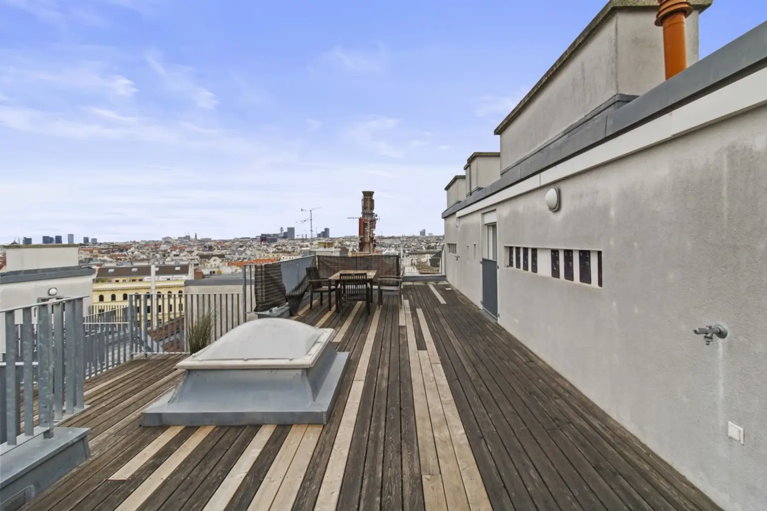 J | ++ TRAUM mit WIEN-BLICK ++ Exklusive DREI Zimmer mit grandioser Dachterrasse | Prima Service Immobilien