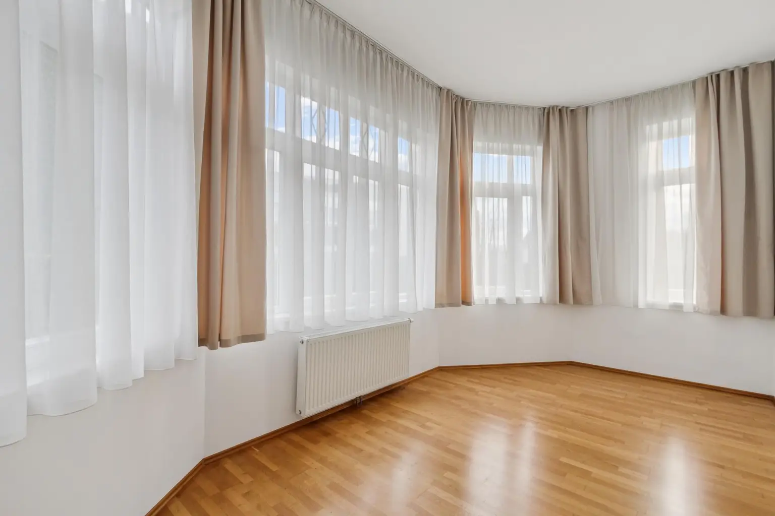 Beeindruckende Villa im Herzen NÖs