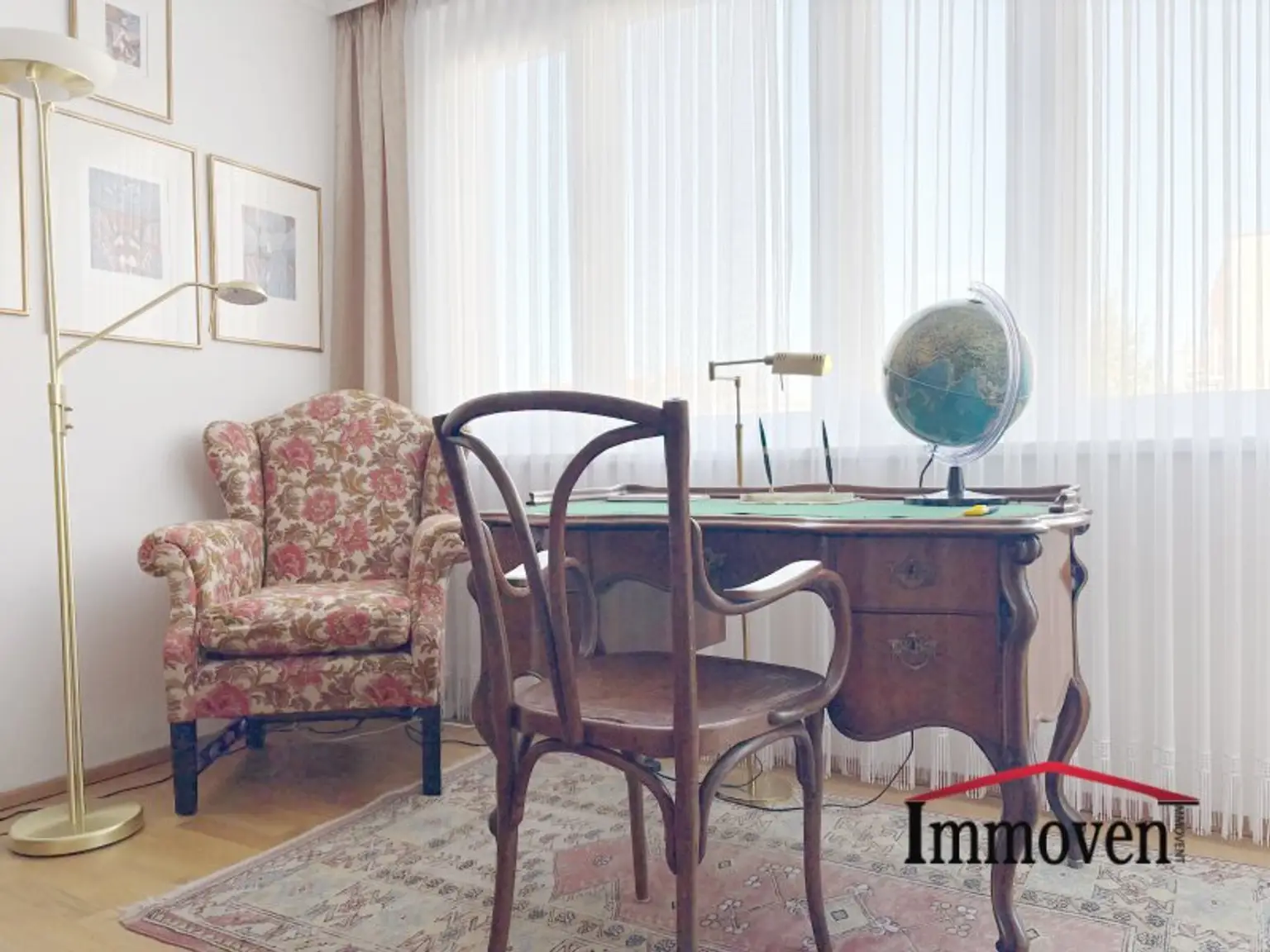 Wunderschöne, möblierte 2-Zimmerwohnung mit Balkon!