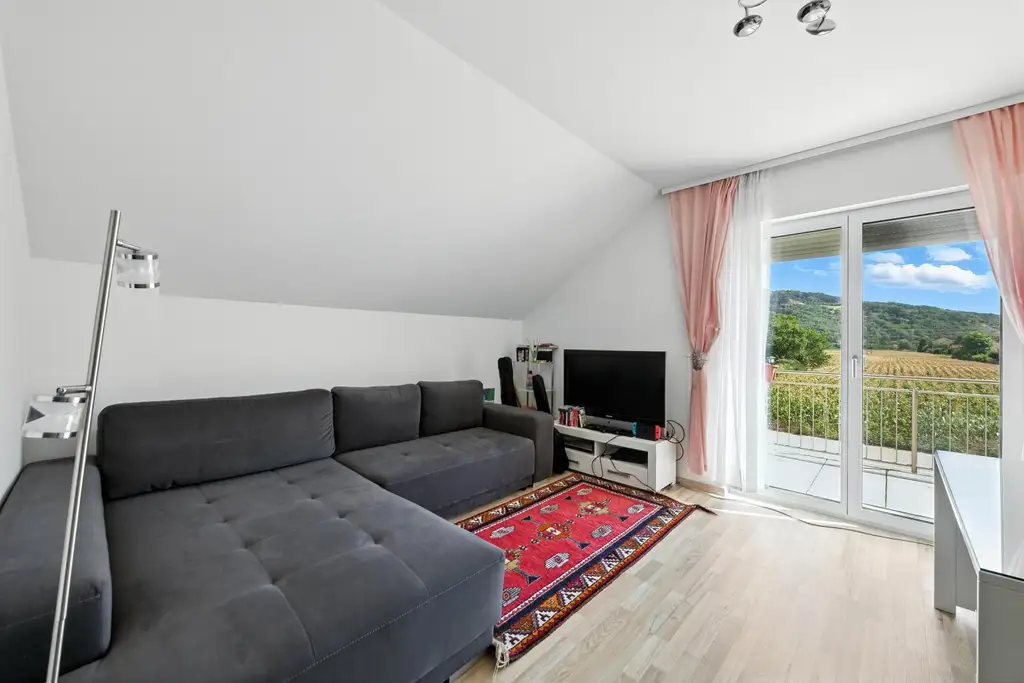 Exklusives Wohnerlebnis: Hochwertiges Zuhause auf 1300 m² Eigengrund am Wiener Stadtrand!