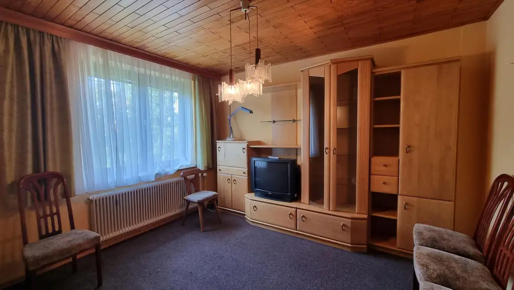 Wohnen in ruhiger Siedlungslage - Einfamilienhaus in Heuberg