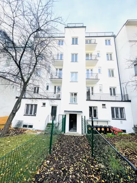 Charmante 3-Zimmer-Altbauwohnung mit Balkon, im 18. Bezirk!