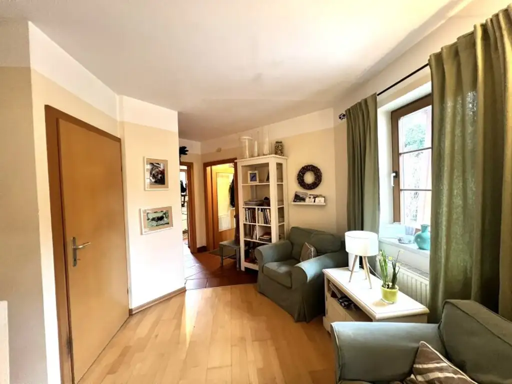 (!) Familienhit mit Charme - gut geschnittene Doppelhaushälfte mit Garten & Pool in Gaaden (!)