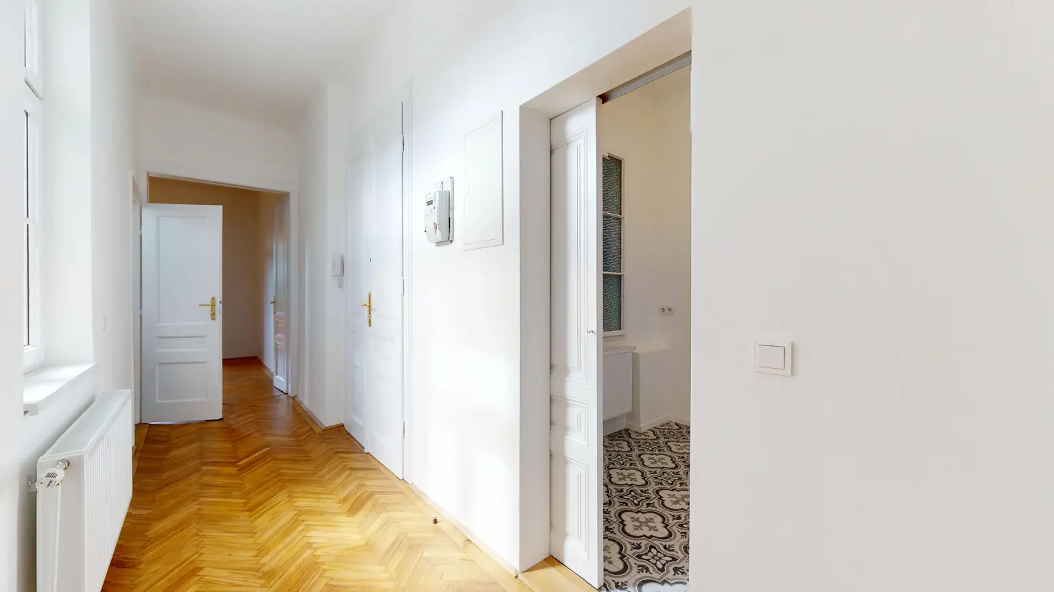 Fasangartengasse/Klimtgasse: Loggiawohnung - 2 1/2 Zimmer - Erstbezug - Unbefristet