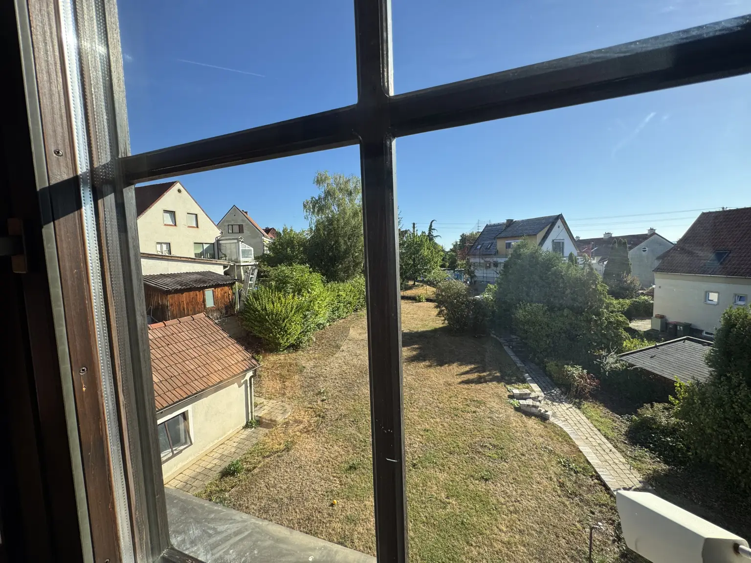 Blick aus dem Fenster im OG