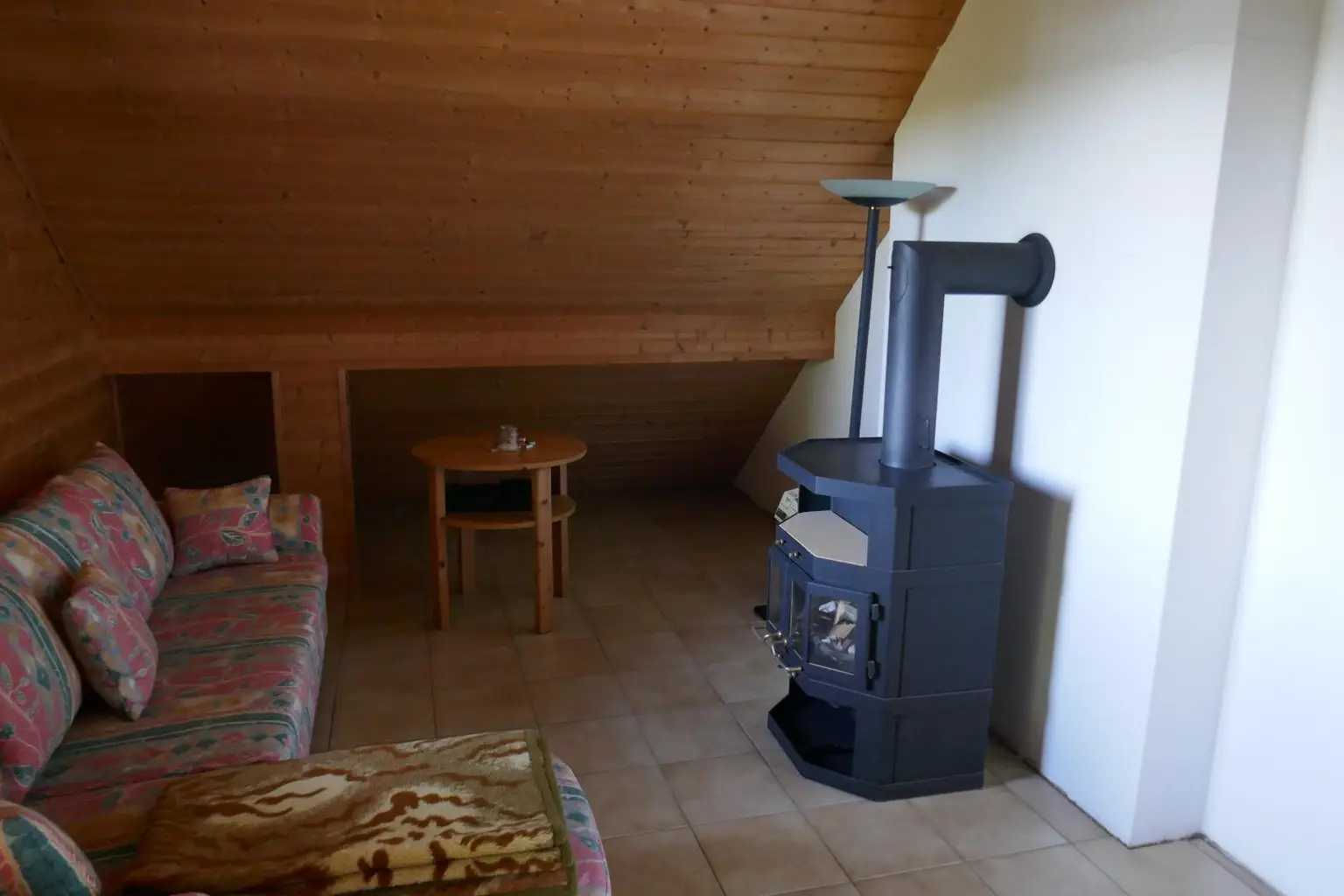 Geräumiges Mehrfamilienhaus mit Seeblick-in 2 Wohnungen teilbar