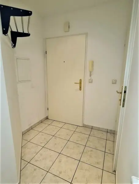 DACHGESCHOSS, AUGARTEN-NÄHE, 87 m² Maisonette mit 10 m2 Terrasse, Wohnküche, 2 Zimmer, Galerie, 2 Bäder, Rembrandtstraße