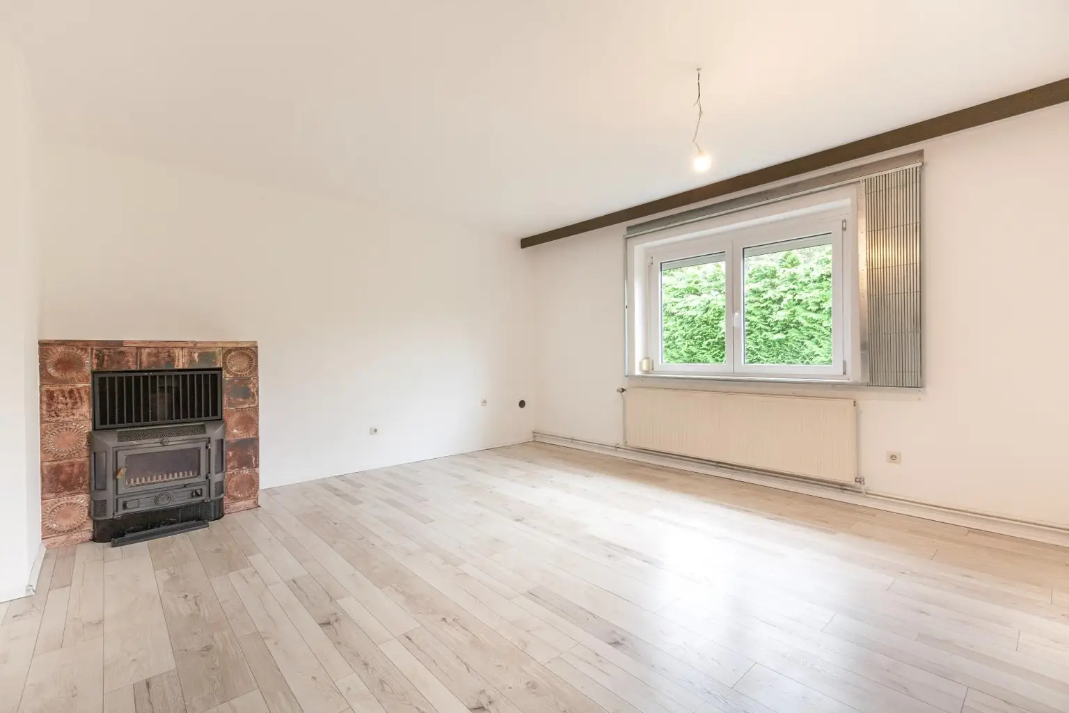Zimmer ca. 24m² EG