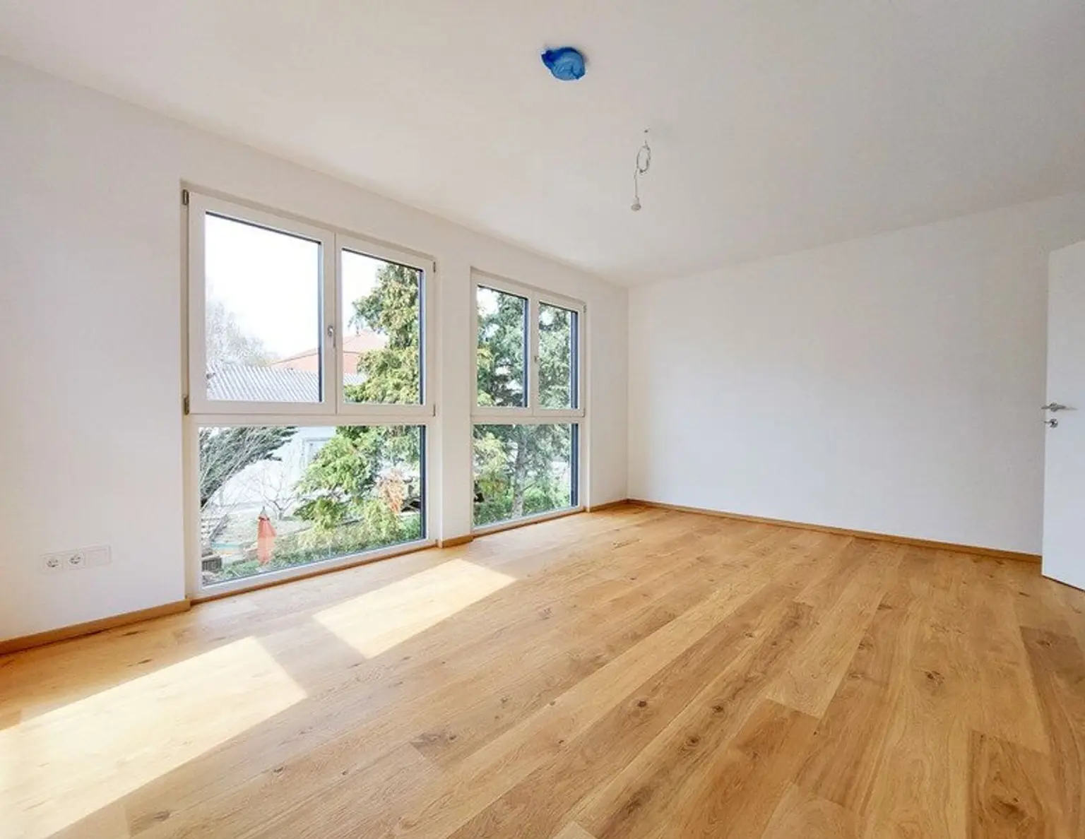 ERSTBEZUG nahe SCHILLERWASSER - EINFAMILIENHAUS MIT 4 SCHLAFZIMMERN mit GARAGE und GROSSEM GARTEN
