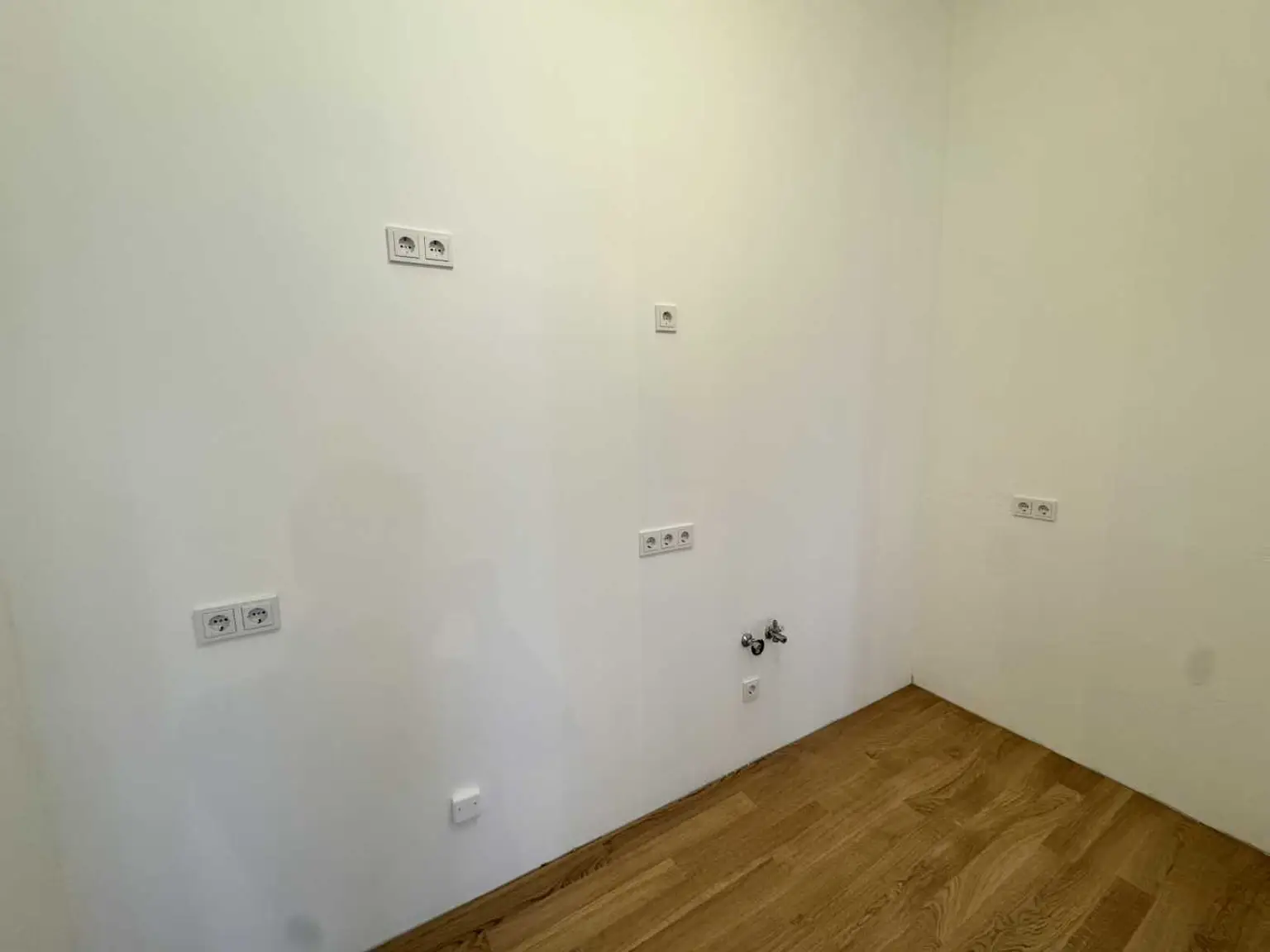 Frisch generalsaniertes Hofgebäude zu mieten!