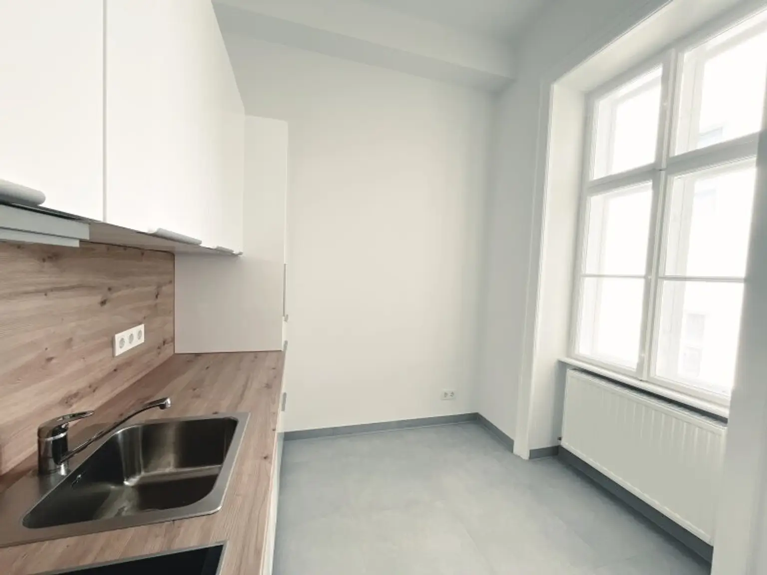 Wohnung in Wiener Bestlage | Frisch Saniert - in Erstbezugszustand! | Völlige Ruhelage im Innenhof