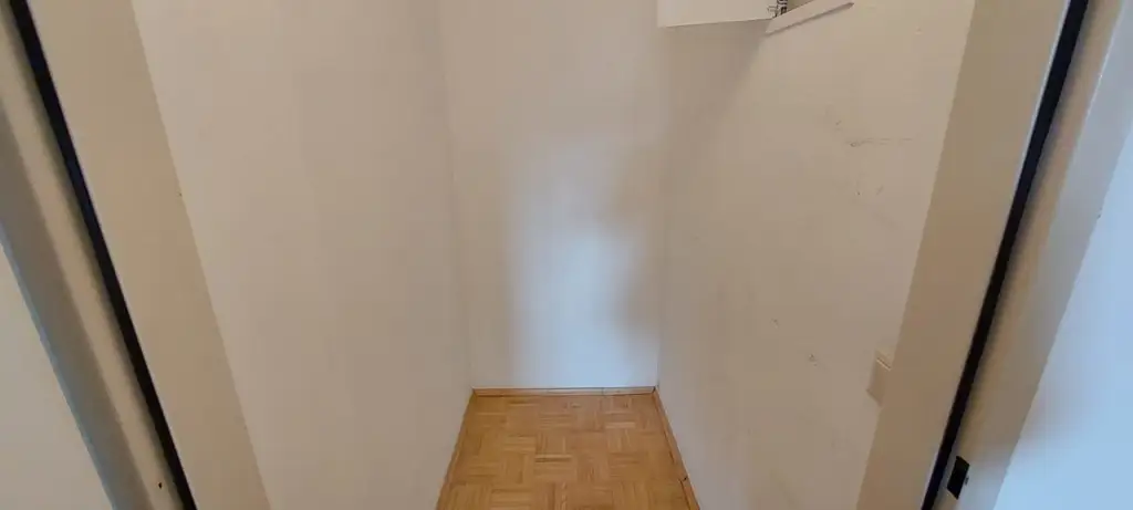 Citywohnung - 2 Zimmer Wohnung  im Dachgeschoss